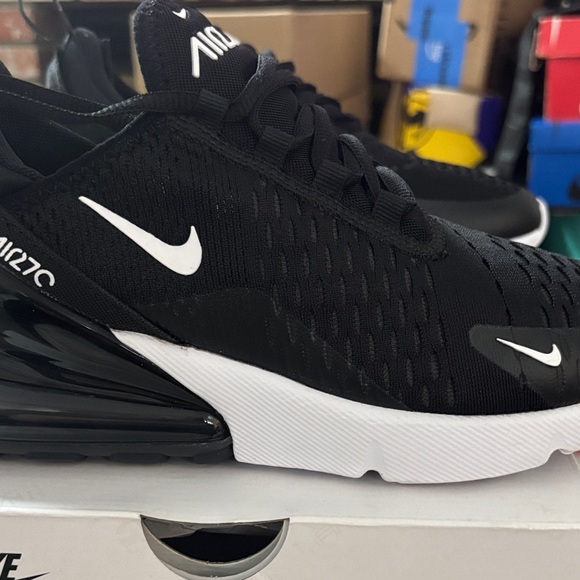 Women’s Nike Air Max 270 Black White Sneakers - Picture 3 of 10
